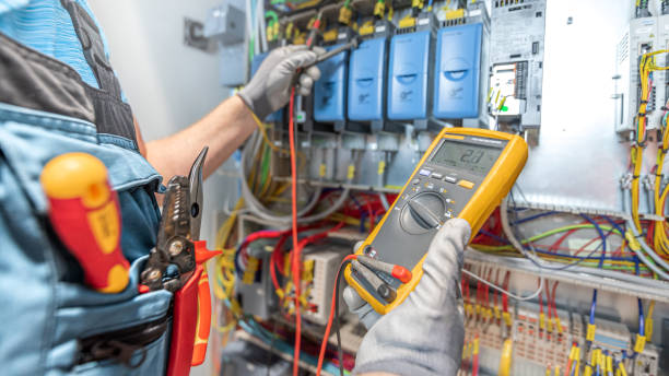 Best Affordable Emergency Electrician  in Slater, IA